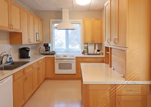 60 Person Coworking Desk