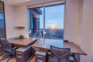 4 Person Coworking Desk