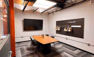 4 Person Coworking Desk