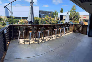 1 Person Shared Office