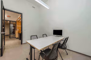1 Person Coworking Desk