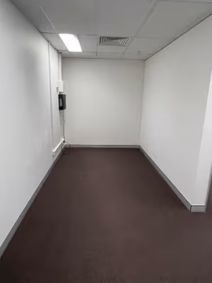 1 Person Private Office
