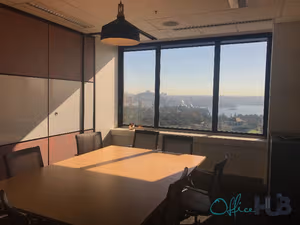 4 Person Shared Office