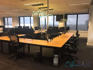 3 Person Shared Office