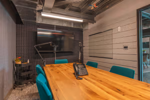 1 Person Coworking Desk