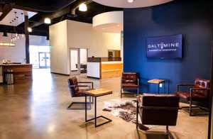 1 Person Coworking Desk