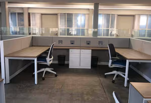 1 Person Coworking Desk