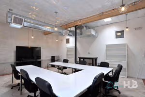 1 Person Coworking Desk