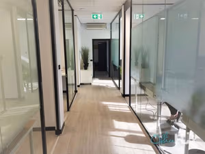 1 Person Shared Office