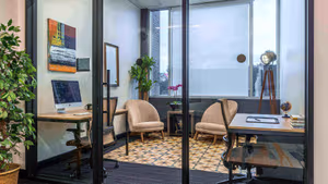 4 Person Coworking Desk