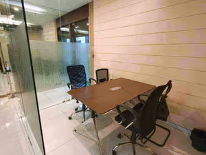 1 Person Private Office