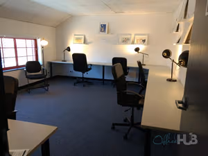 4 Person Private Office