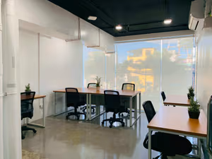 10 Person Private Office