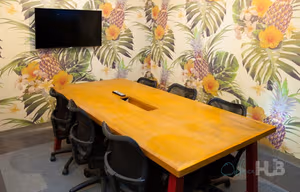 5 Person Coworking Desk