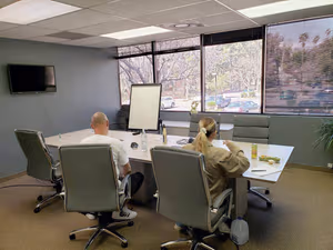 1 Person Sublet Office