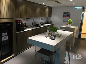 5 Person Coworking Desk