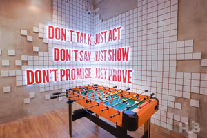 7 Person Private Office