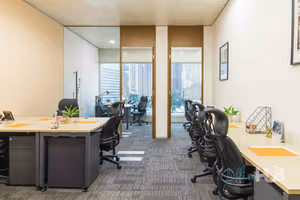 9 Person Private Office
