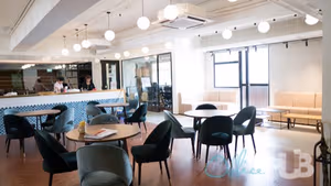 5 Person Private Office