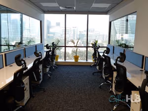 5 Person Private Office