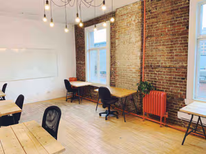 1 Person Coworking Desk