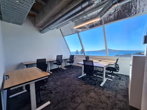 4 Person Private Office