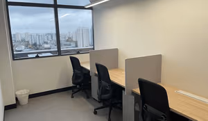 5 Person Private Office