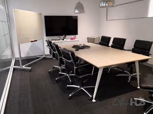 8 Person Shared Office