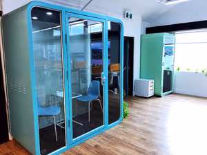 1 Person Coworking Desk