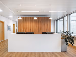 15 Person Private Office