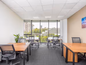 5 Person Private Office