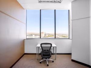 10 Person Private Office