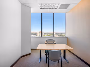 5 Person Private Office