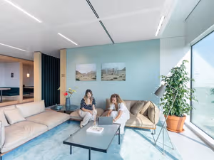 1 Person Coworking Desk