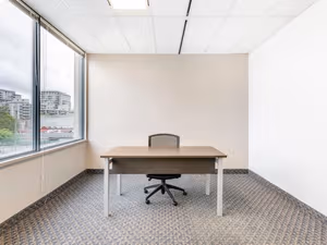 4 Person Private Office