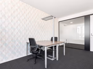 7 Person Private Office