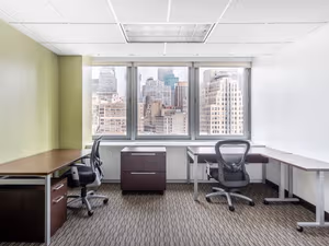 7 Person Private Office