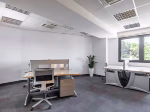 50 Person Private Office