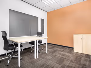 20 Person Private Office