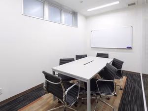 7 Person Private Office