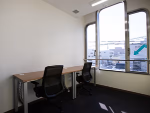 7 Person Private Office