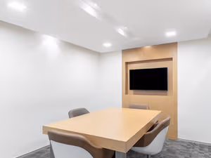 10 Person Private Office