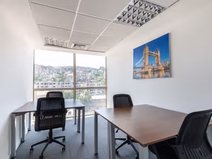 7 Person Private Office