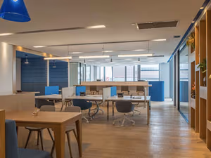 7 Person Private Office
