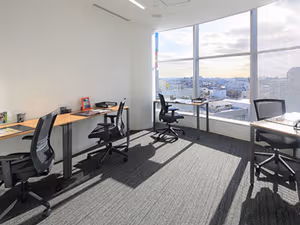 7 Person Private Office