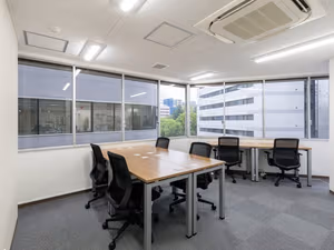 5 Person Private Office