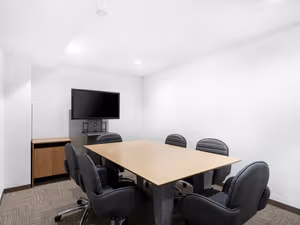 5 Person Private Office