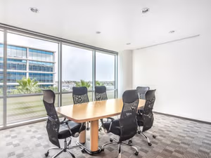 15 Person Private Office