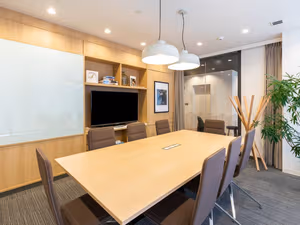 5 Person Private Office