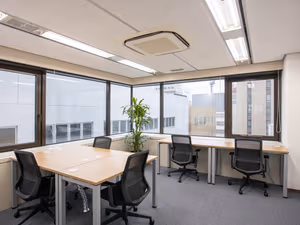 7 Person Private Office